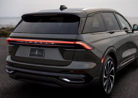 The rear of a 2024 Lincoln Black Label Nautilus® SUV displays full LED rear lighting. | Jenkins & Wynne Lincoln in Clarksville TN